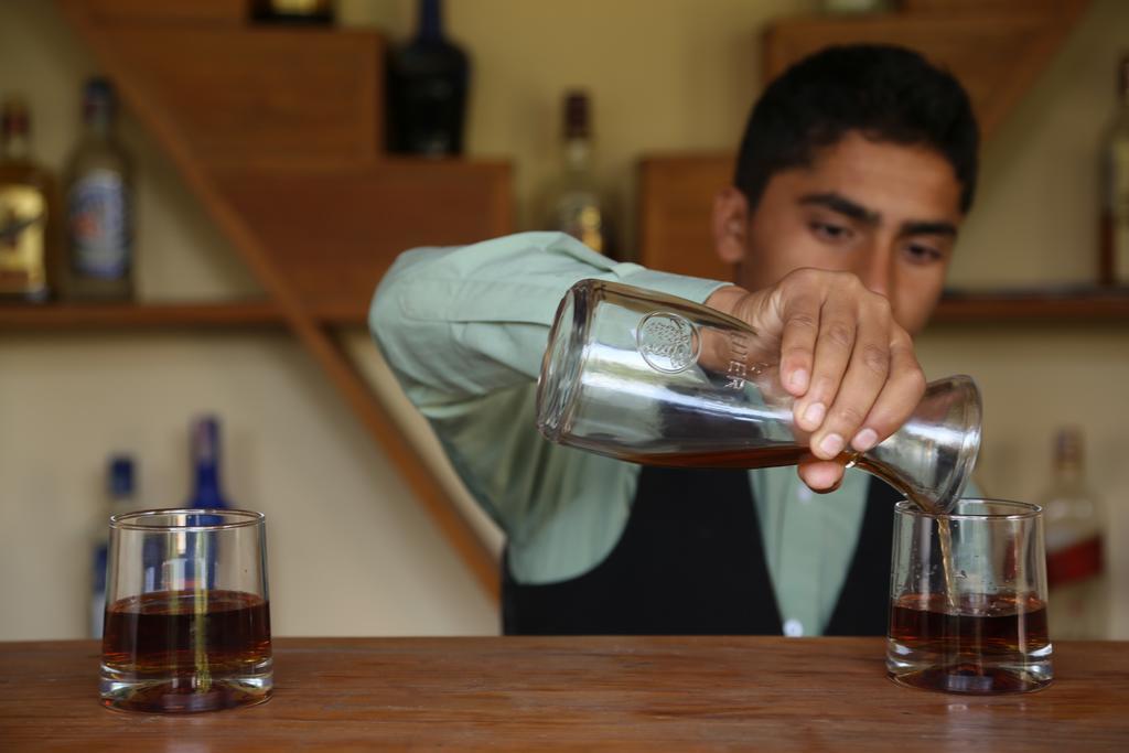Hotel Peninsula Pokhara Eksteriør bilde