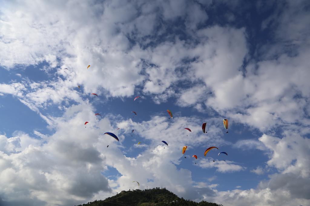 Hotel Peninsula Pokhara Eksteriør bilde
