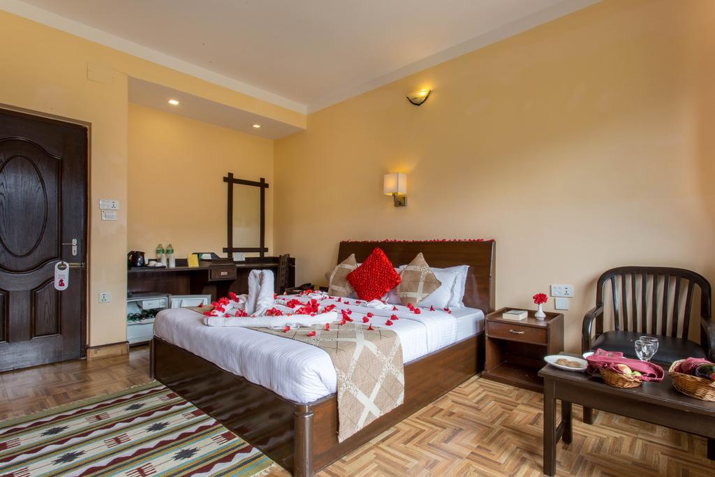 Hotel Peninsula Pokhara Eksteriør bilde