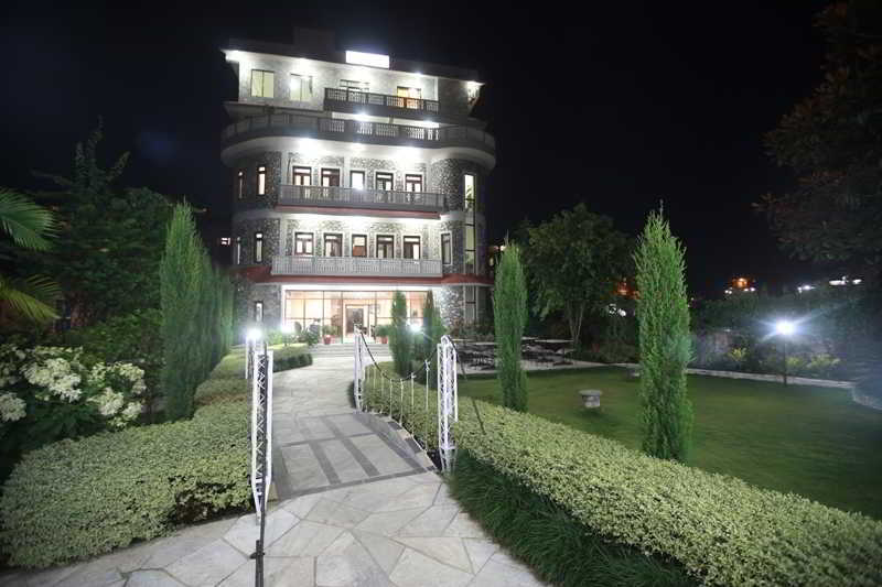 Hotel Peninsula Pokhara Eksteriør bilde